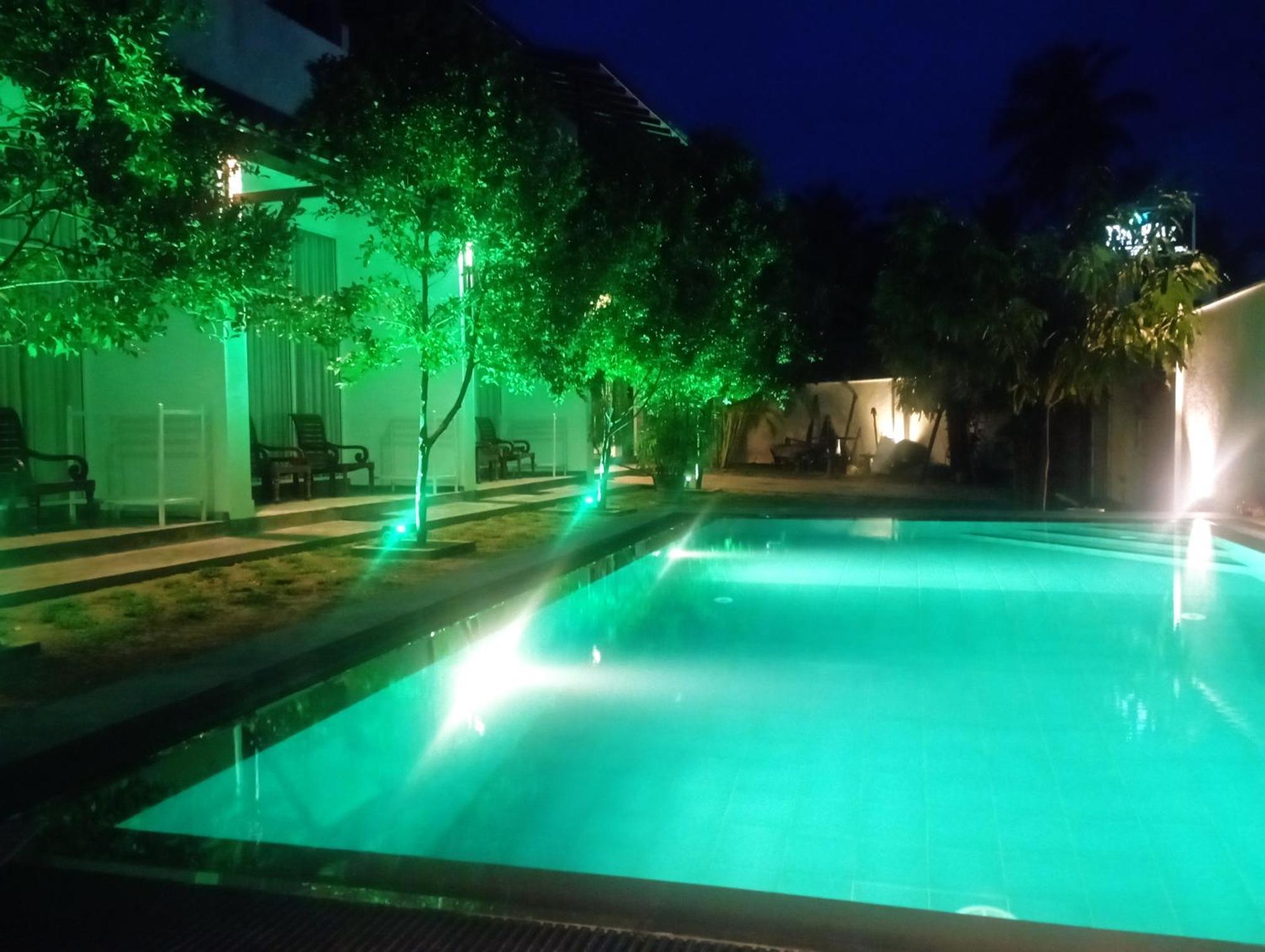 The Ritz Hikkaduwa Hotel Exterior photo