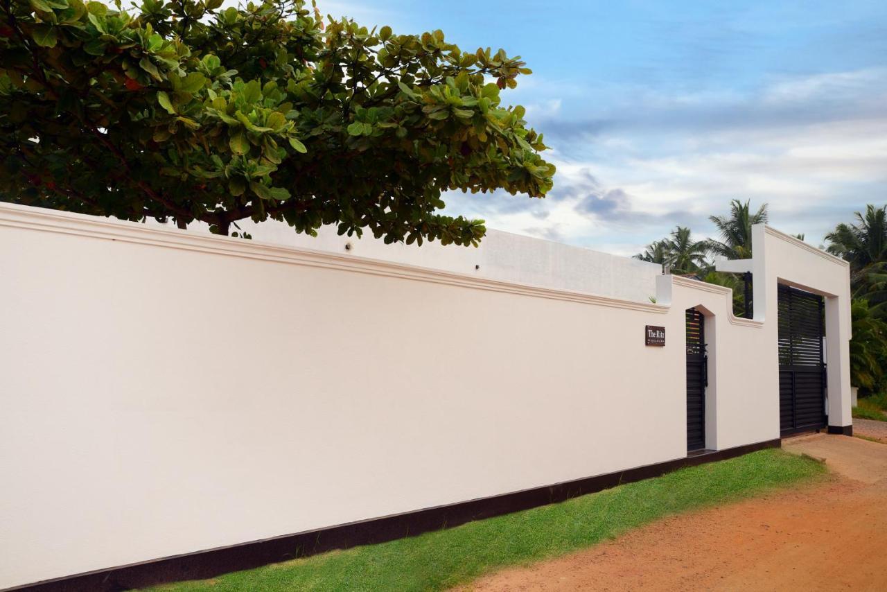 The Ritz Hikkaduwa Hotel Exterior photo