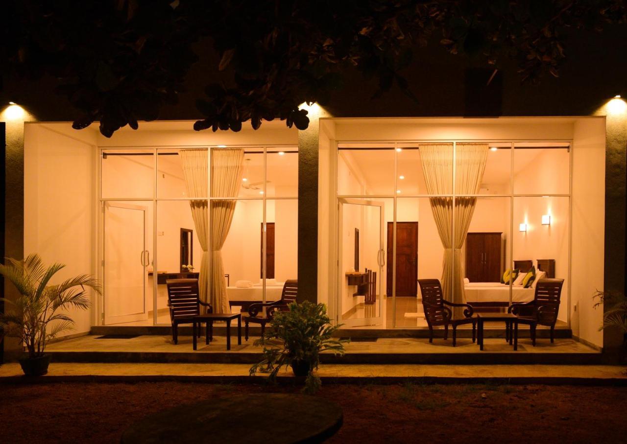 The Ritz Hikkaduwa Hotel Exterior photo
